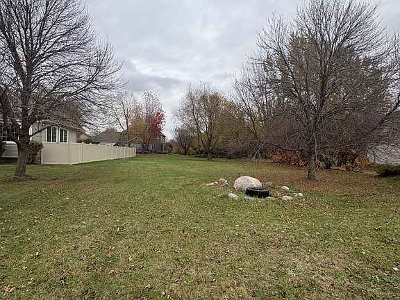 2nd image of 704 19th Ave N