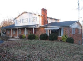 992 Valley View Rd, Bowling Green, KY 42101