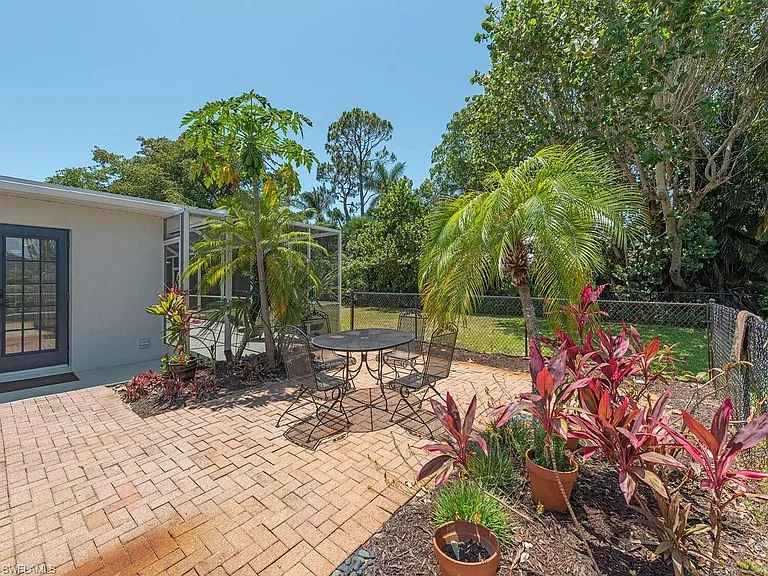 1471 Mandarin Rd — Photo 22