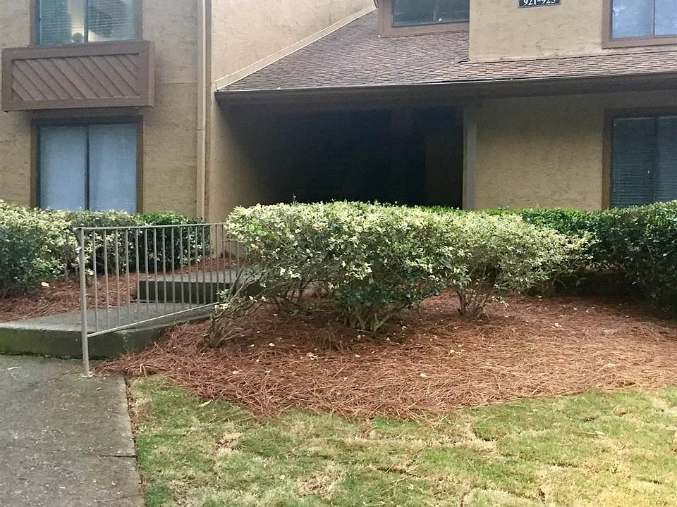 1st image of 923 Seasons Pkwy