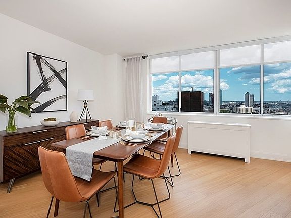 4th image of 420 E 54th St APT 710