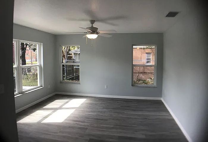 1st image of 3933 18th Ave S