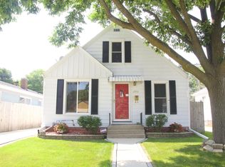 2906 Erie St, Racine, WI 53402