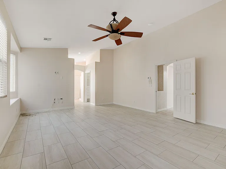 3051 Hills Of Gold Ct — Photo 10