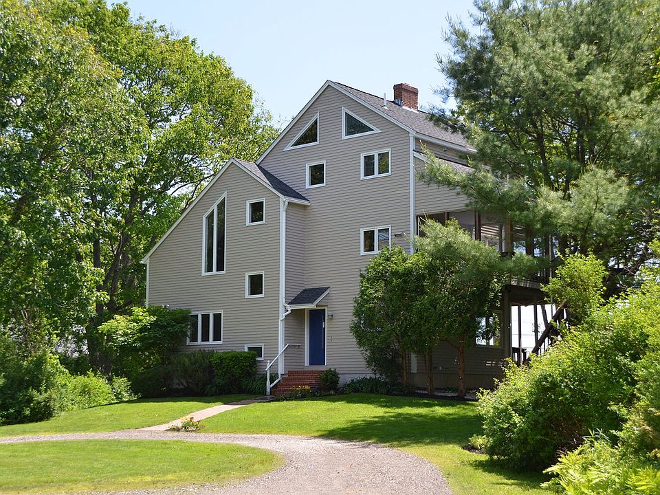 2nd image of 307 Lower Flying Point Rd