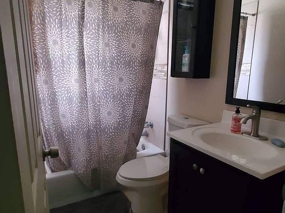 Full bathroom