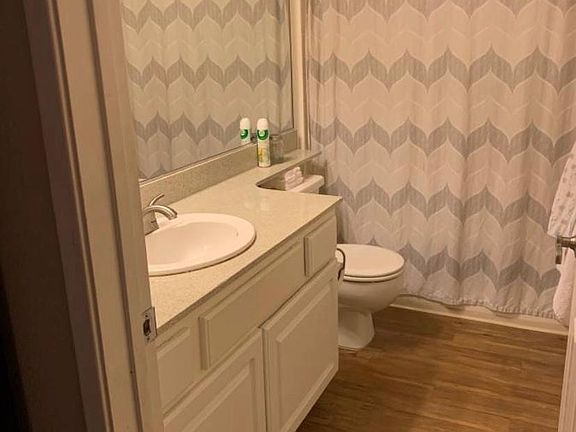 4th image of 16377 Lakeshore Dr Unit 5G