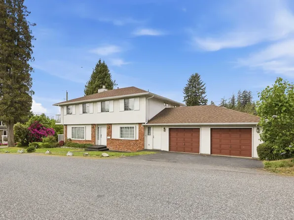 1227 12th St, West Vancouver, BC V7T 2N6