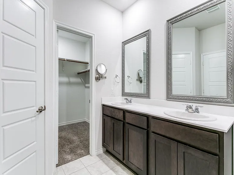4120 Spur Trail Dr — Photo 18