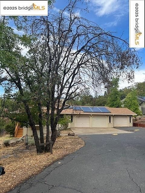 1st image of 17540 Scenic Heights Dr