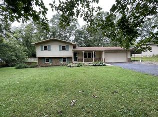 6114 Rosedale Dr, Fort Wayne, IN 46804