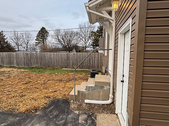 5th image of 1349 S Champion Ave