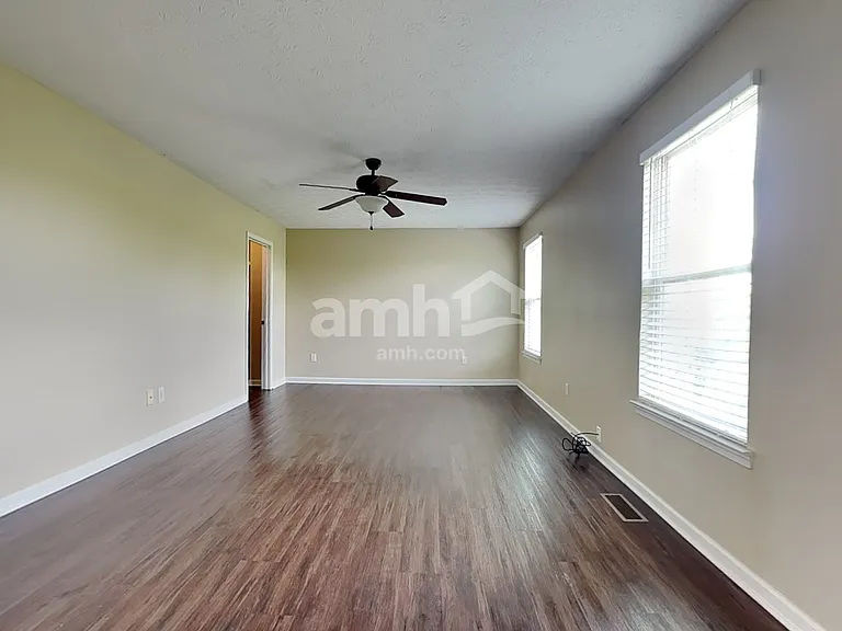 45 Haverstraw Pl — Photo 11