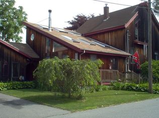 16 Jesse St, Fairhaven, MA 02719