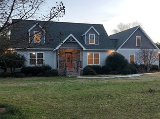 151 Chadwick Dr, Gloucester, NC 28528