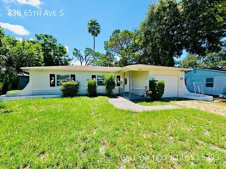 830 65th Ave S — Photo 1