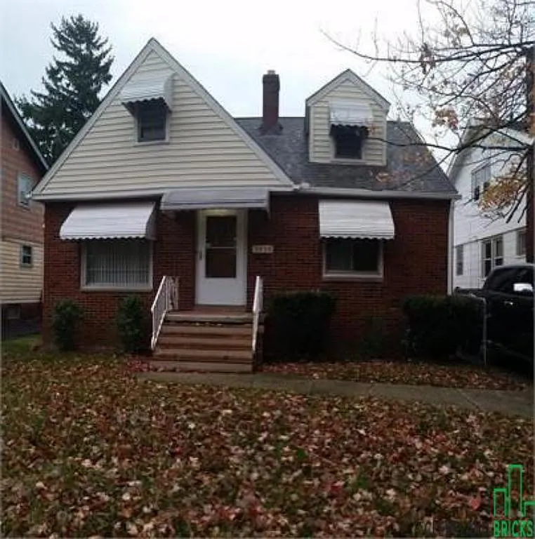 3559 W 132nd St photo 1