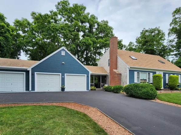 25 Bedford Street, East Falmouth, MA 02536