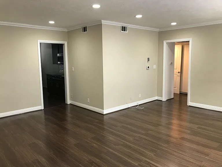 1126 N Central Ave #202 — Photo 31