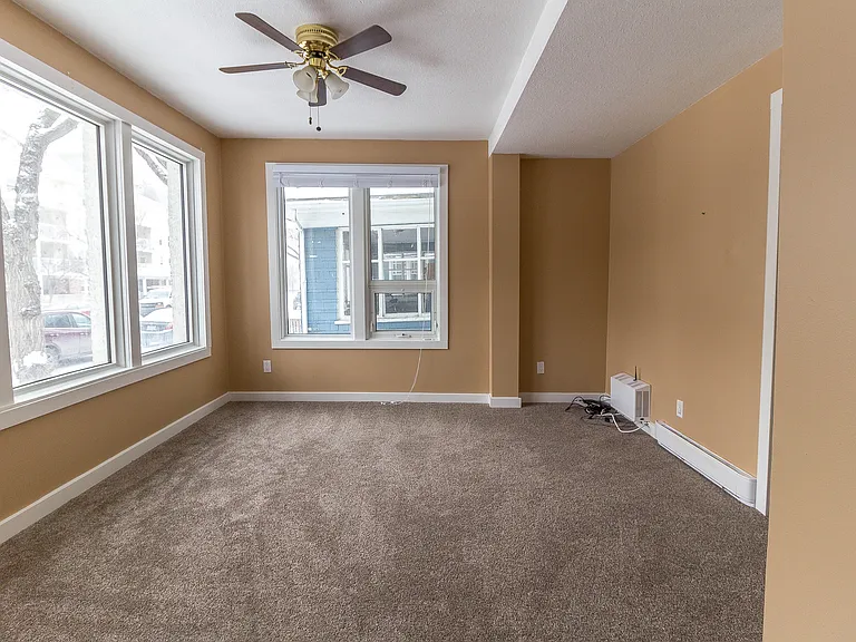 2210 Angus St #1 — Photo 7