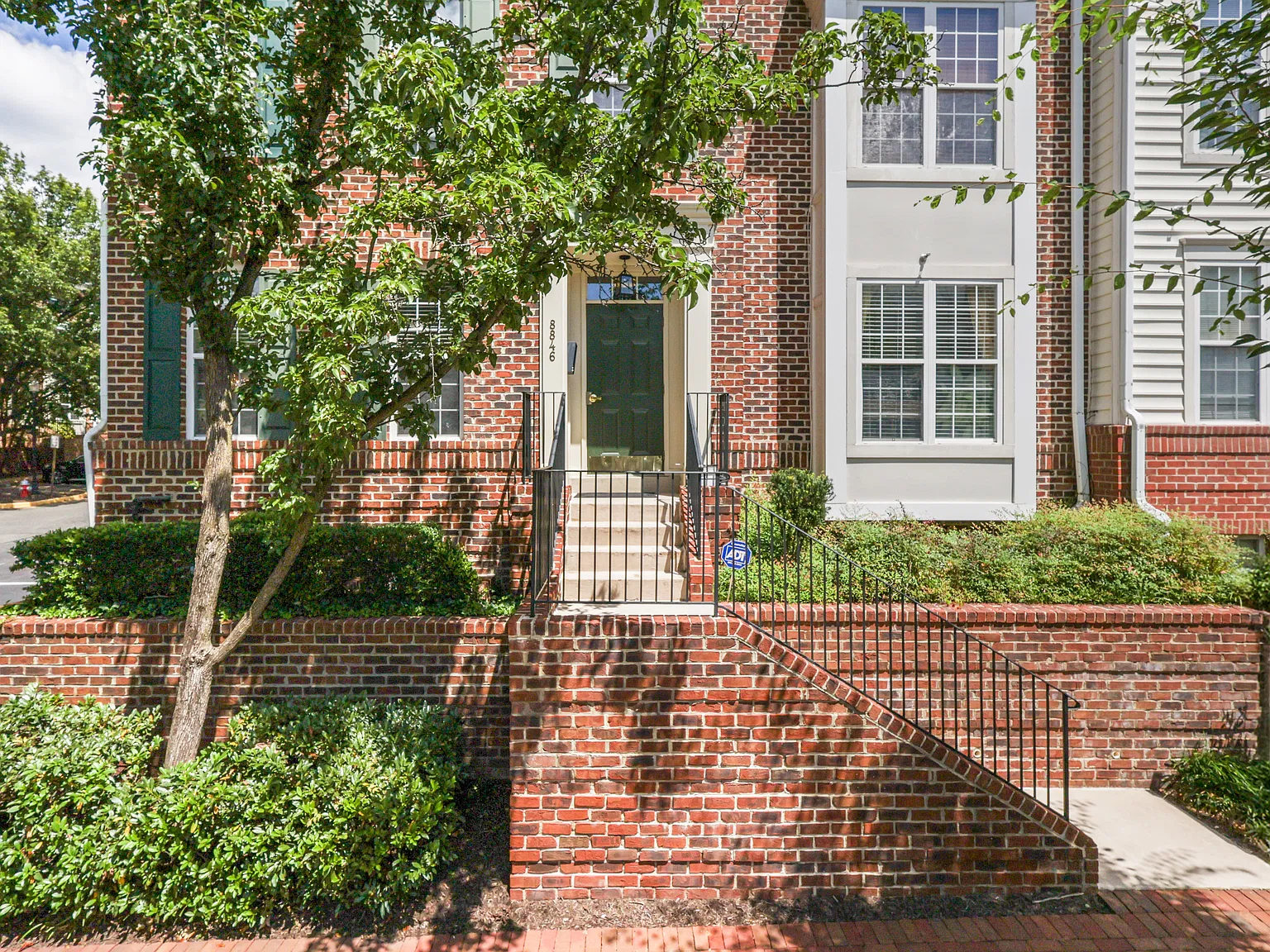 2 bed, 1506 sqft, $2,950 — Photo 1