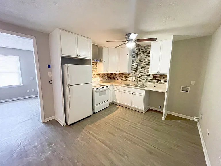 2234 Delta Dr — Photo 2