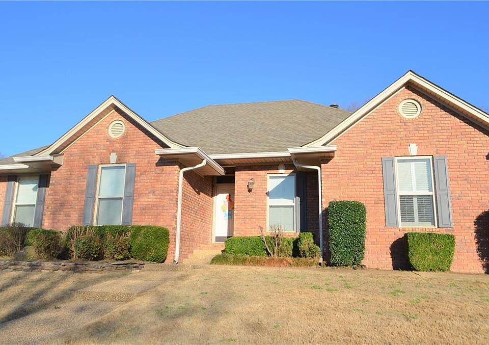 1st image of 1804 Heritage Dr