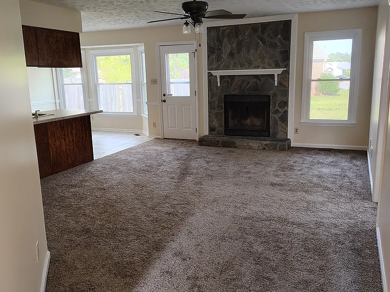 1329 Alexwood Dr — Photo 12
