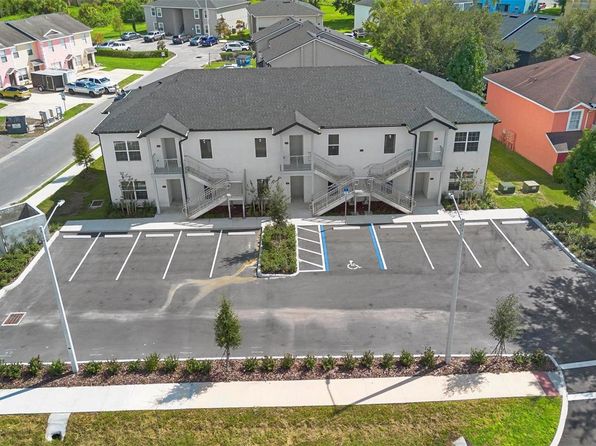 262 Royal Palm Dr #203