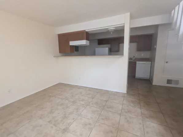 10908 Towner Ave NE, Albuquerque, NM 87112