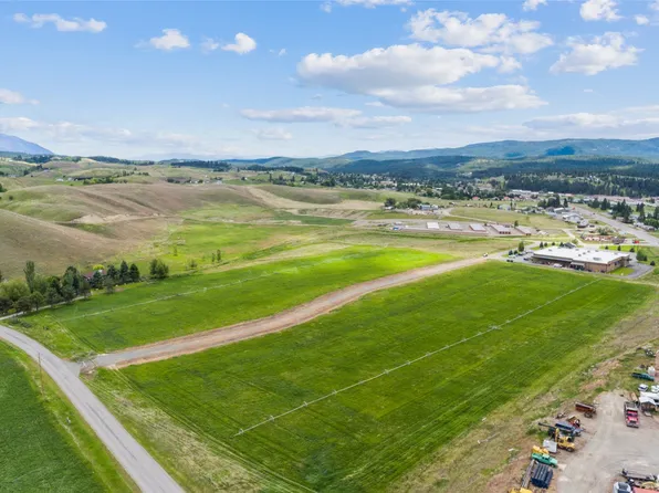 1-2A Comstock Ln, Eureka, MT 59917