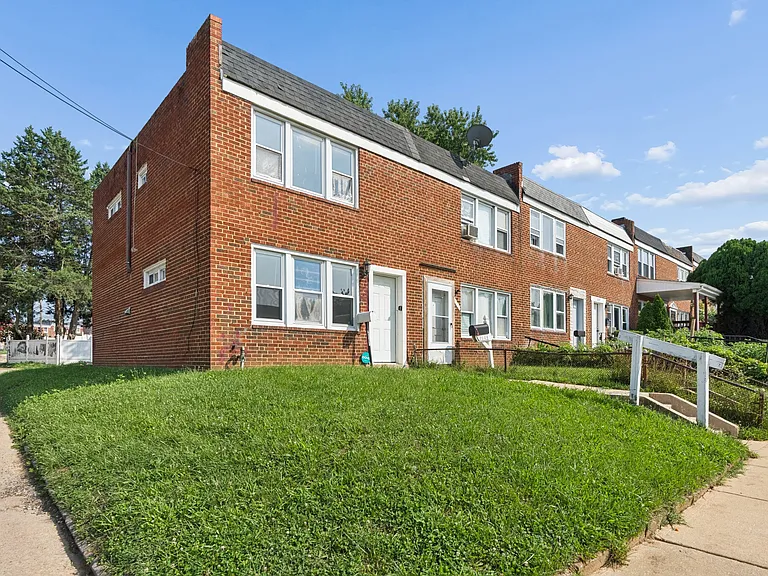 2801 Hinsdale Dr — Photo 18