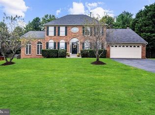 14724 Carona Dr, Silver Spring, MD 20905