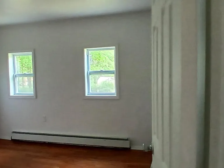14 Maple St E — Photo 11