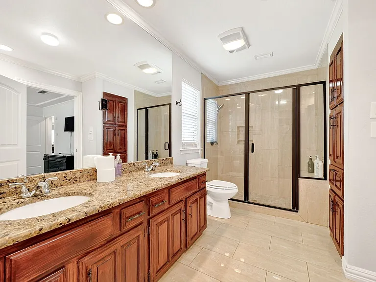 310 Overland Dr — Photo 24