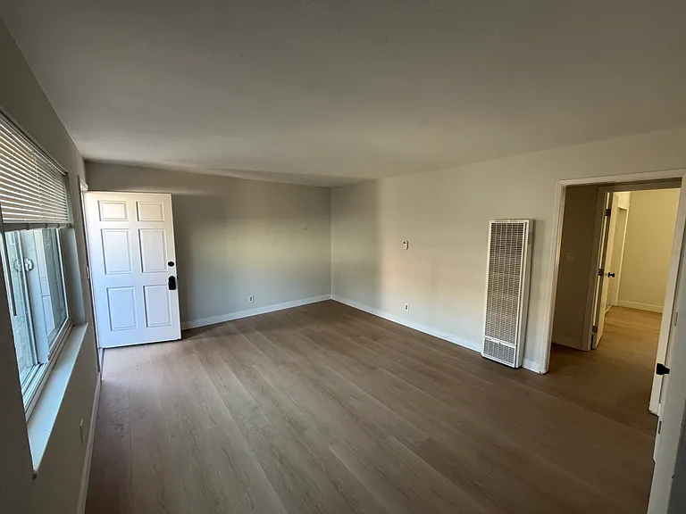 405 S 7th St #6 — Photo 3