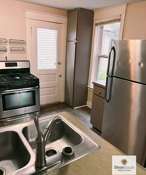 23 Fairbanks St NE — Photo 6