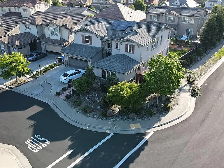 10005 Atrio Cir — Photo 23