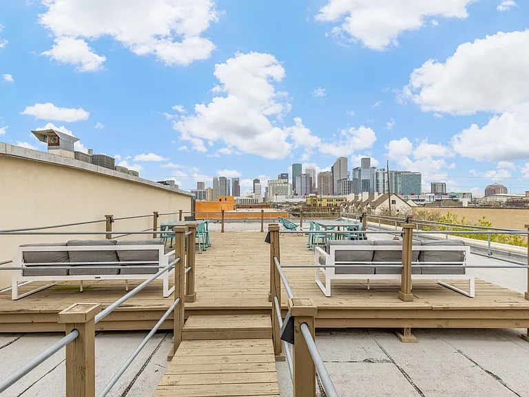 1312 Live Oak St #215 — Photo 30