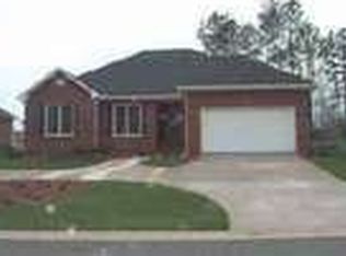 670 Saint Ives Dr, Athens, GA 30606