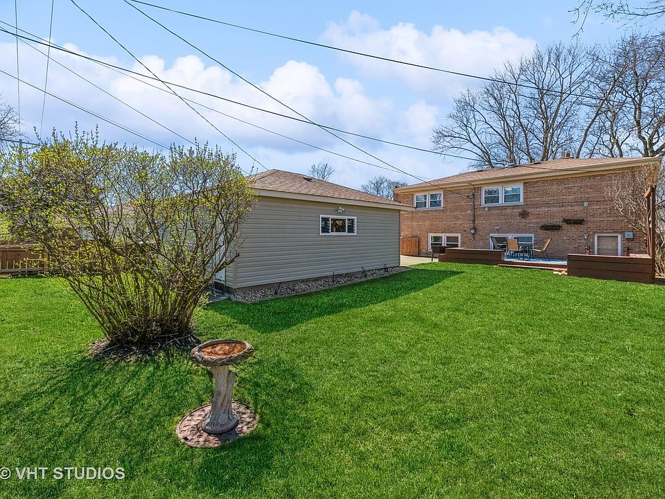 2nd image of 10433 S Keeler Ave