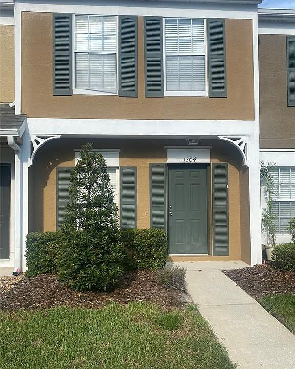 1st image of 1304 Throckmorton Dr