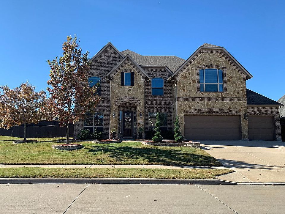 1st image of 409 Aylesbury Ct