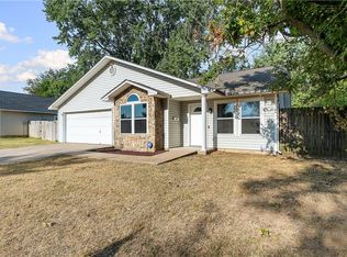 1000 Arrowwood Ln, Siloam Springs, AR 72761