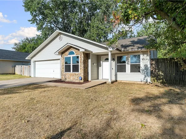 1000 Arrowwood Ln, Siloam Springs, AR 72761