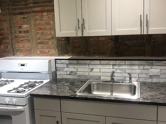 4th image of 726 Lorimer St #3A