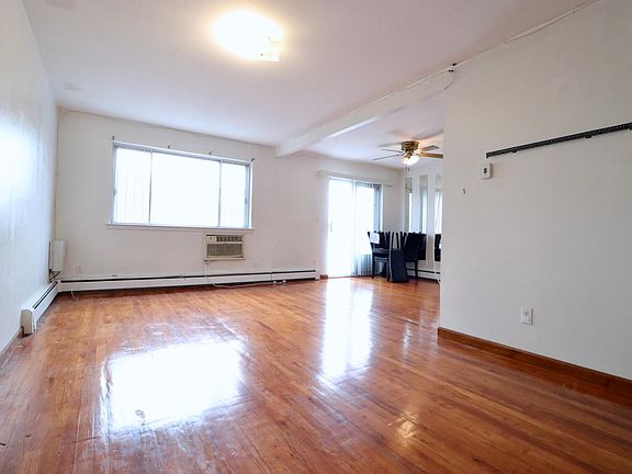 4th image of 6011 83rd St #3L