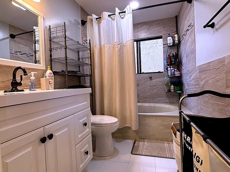 8077 NW 71st Ct — Photo 23