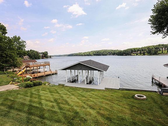 5th image of 441 Lakeview Heights Dr