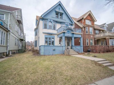 2833 North Downer AVENUE, Milwaukee, WI, 53211